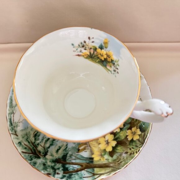 Vintage Royal Albert Teacup and Saucer - Picture 5 of 8